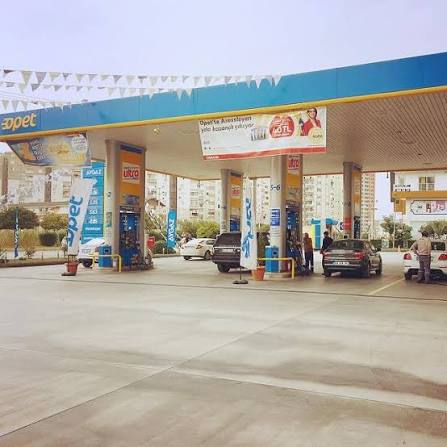 Aydın Petrol akaryakıt istasyonu